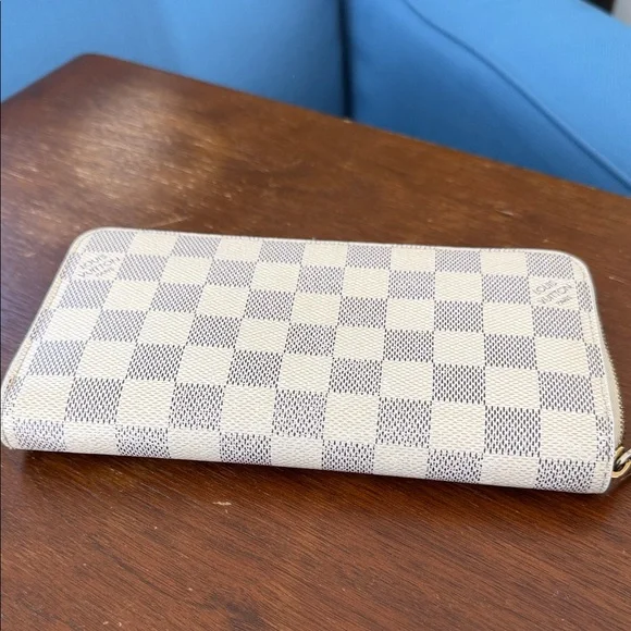 Louis Vuitton Damier Azur Canvas Wallet - Picture 5 of 5